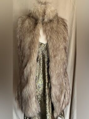 Me Jane Soft Beige Faux Fur Long Vest